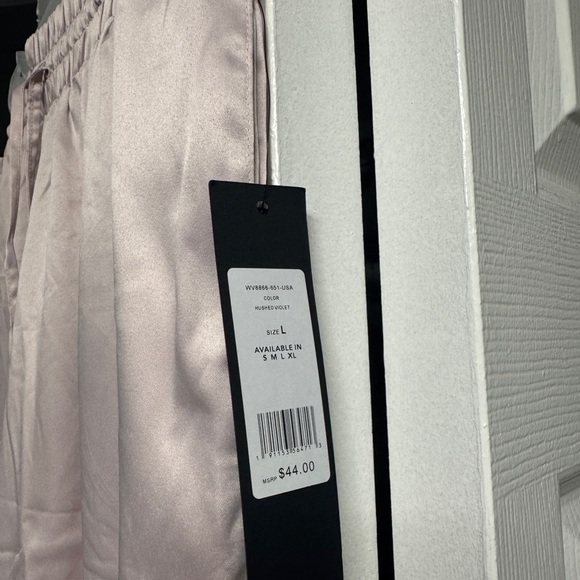 Satin like lounge pant - Picture 2 of 2